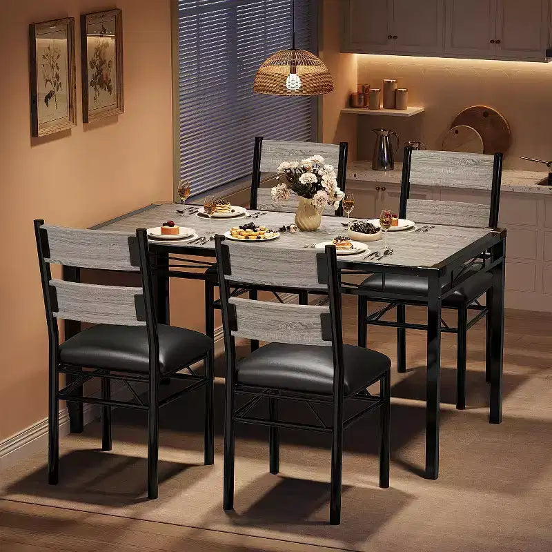 Set tavolo da pranzo marrone/grigio – piano in legno e sedie imbottite, 3 o 5 posti