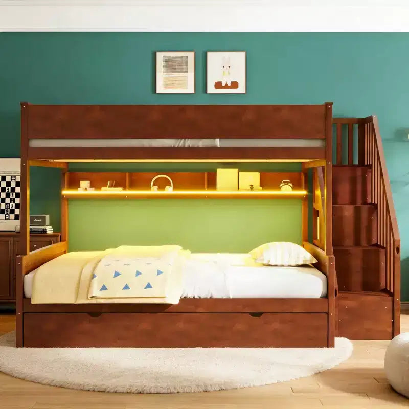 Letto a castello Full XL/Queen con letto estraibile e scala contenitore, Noce/Bianco – 3 posti letto